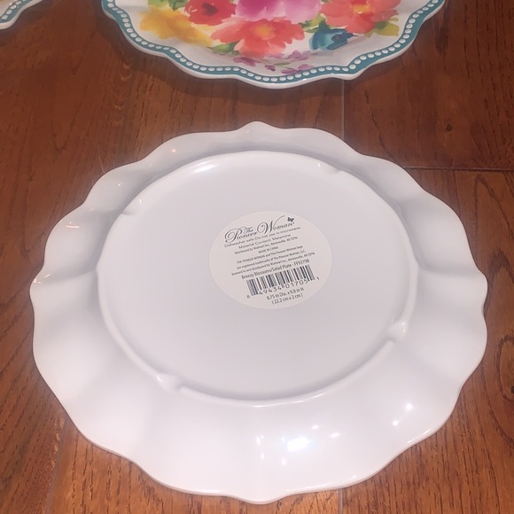 The Pioneer Woman salad plates - Picture 3 of 4